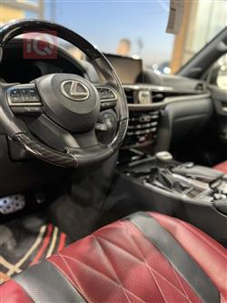 Lexus LX